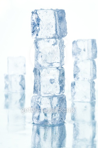 Ice Cubes  #2 이미지 (145055271) - 게티이미지뱅크 Ice Cubes  #2