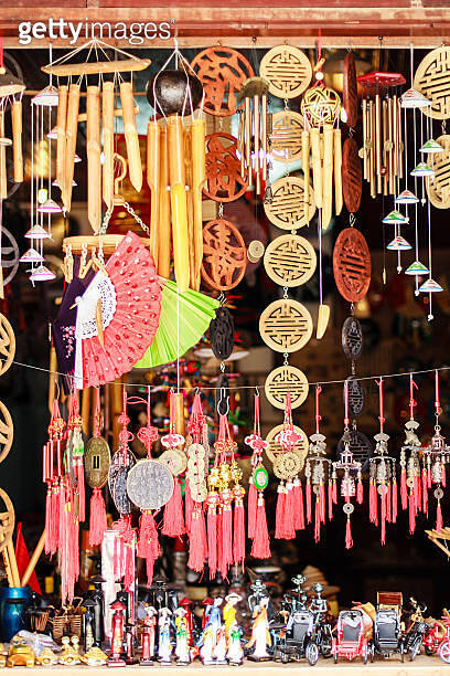 Traditional decoration shop 이미지 (176005320) - 게티이미지뱅크 Traditional decoration shop
