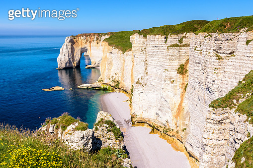 The arch of the Manneporte cliff in Etretat, Normandy. (1329202229 ...
