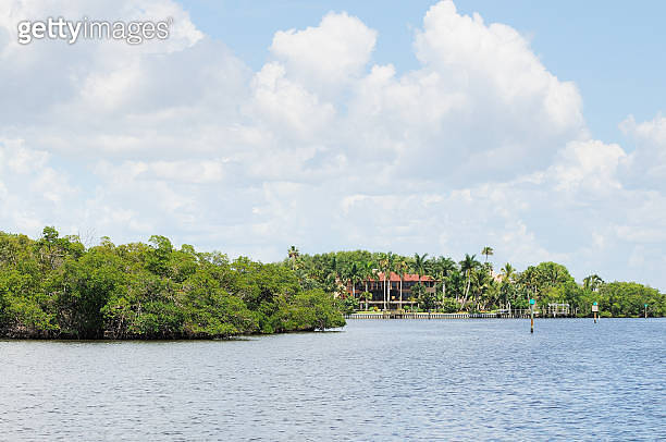 Waterfront Vacation Homes San Carlos Bay Punta Rassa Cove Florida 이미지 ...