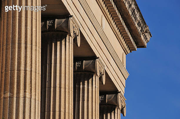 Canada, Manitoba, Winnipeg - Ionic columns at the Legislative building ...