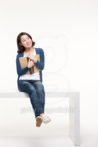 순수한 여인 (a4085986) - 게티이미지뱅크