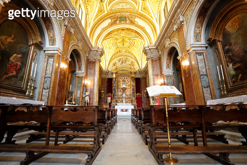 Inside Santi Bartolomeo ed Alessandro dei Bergamaschi church 이미지