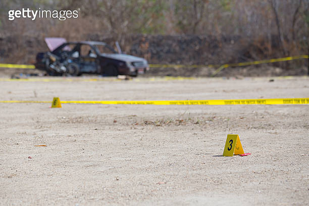 evidence number tag in explosion crime scene 이미지 (505895846) - 게티이미지뱅크