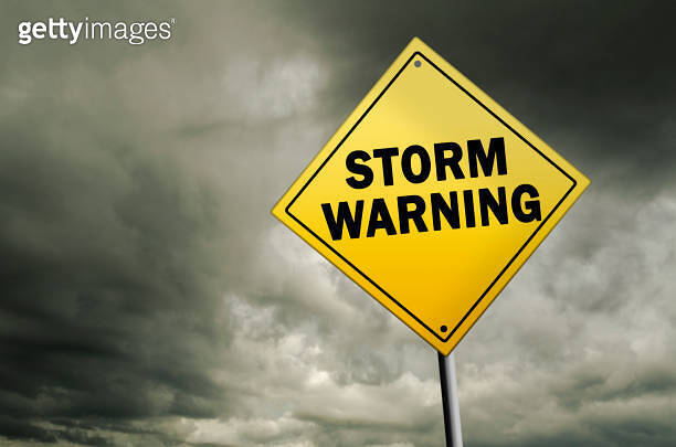 Storm warning board 이미지 (876018960) 게티이미지뱅크