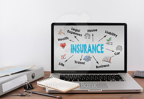 Insurance concept. Office desk with a laptop 이미지 (697131266) - 게티이미지뱅크