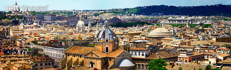 Workspace View Rome Cityscape .Great Rome. panoramic view of downtown (885714944) - 게티이미지뱅크