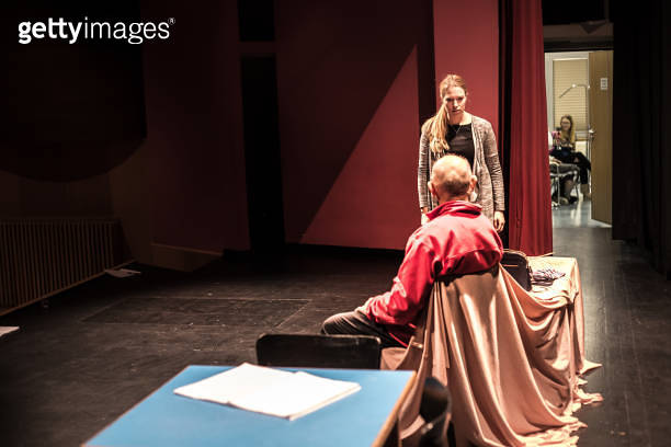 Actors on Stage and Backstage During Theatrical Performance 이미지 ...
