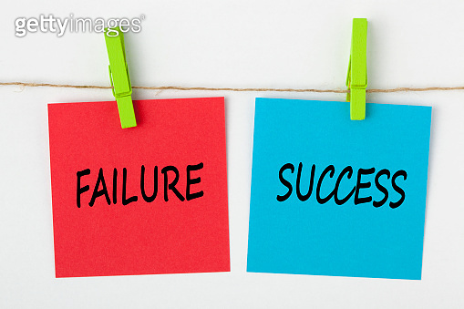 Success or failure written on note concept 이미지 (920459546) - 게티이미지뱅크