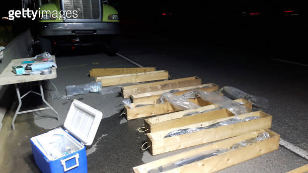 Geotechnical Soil core sampling 이미지 (1042240512) - 게티이미지뱅크