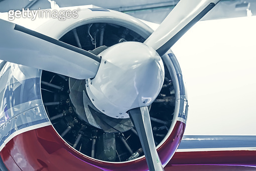 Turboprop light engine aircraft, close up view. 이미지 (1188960036) - 게티이미지뱅크