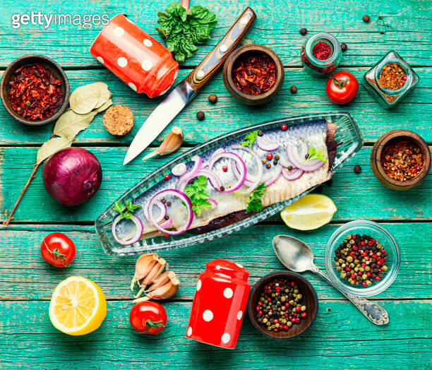 Salted herring fish 이미지 (1215867563) 게티이미지뱅크