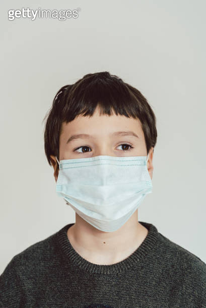 Factcheck Little Boy Young boy wearing fact mask during Covid-19 crisis 이미지 (1216022190 ...