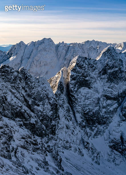 Landscape of mountain ridge in snow rime on a beautiful sunny and ...