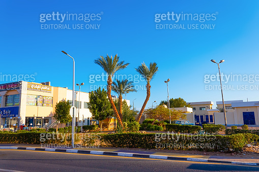 Sharm Bank The street at Old market at Sharm El Sheikh (1214116608) - 게티이미지뱅크