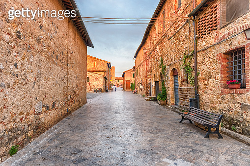 The medieval architecture of Monteriggioni, iconic town in Italy …