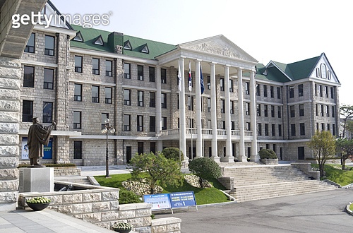 한양대,성동구,서울,한국,국내여행,건축,교육,깃발,나무,대학,대학교,동상,생활,서울,성동구,식물,실외,풍경,풍경[경치],전경 ...