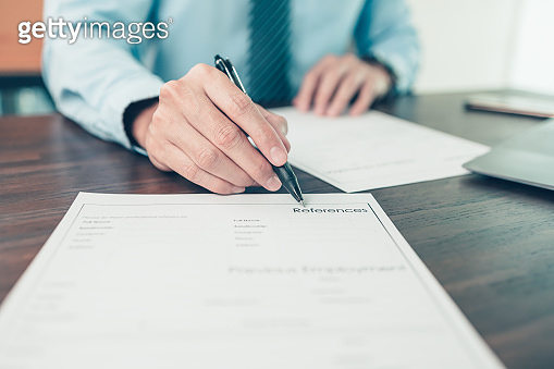 HR staff Submit a job application for new employees to fill out job ...