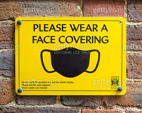 Face Covering Sign at Leeds Castle in Kent, UK 이미지 (1316934024) - 게티이미지뱅크
