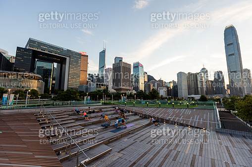New Central Harbourfront in Hong Kong 이미지 (1336140349) 게티이미지뱅크