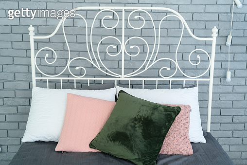 Decorative Metal Framework Pillows