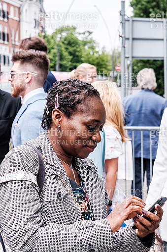 Black Woman Standing Crowded Street Using Mobile Phone 이미지 (1401206853 ...