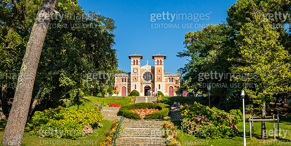 Eglise Notre Dame des Passes church in Arcachon on summer day 이미지