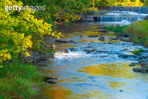 WaterfallPipe Creek FallsCass County, Indiana 이미지 (1389764695) 게티이미지뱅크