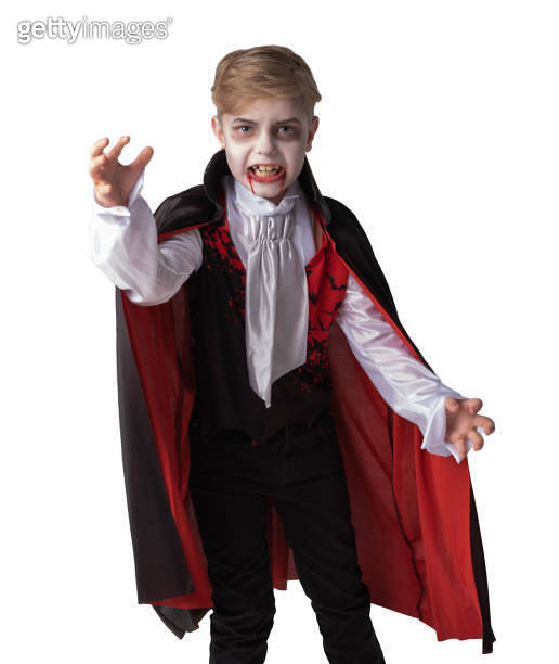 Boy in Halloween vampire makeup costume 이미지 (1656829048) 게티이미지뱅크
