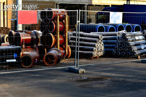 Portable Storage Fence Racks Construction sites with portable fence parts that are installed in ...