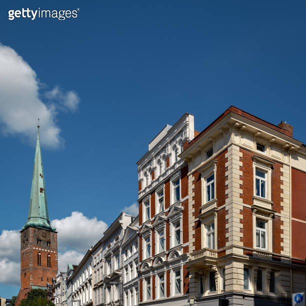 Row of houses at the crossing of