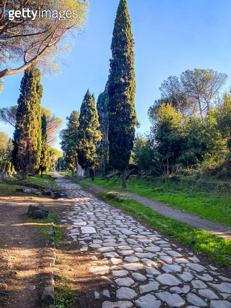 Imperial Way Rome Ancient roman road appian way in summer 이미지 (1863671303) - 게티이미지뱅크