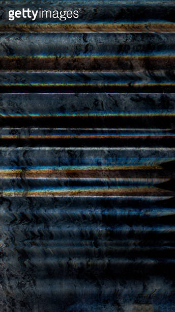 Distorted Color:black Color distortion glitch effect black wave line 이미지 (2133991961) - 게티이미지뱅크