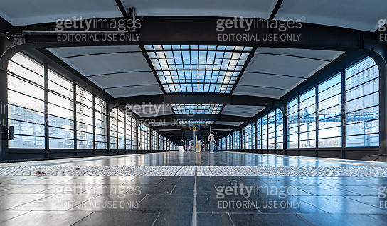 Berlin SBahn station Zoologischer Garten 이미지 (2012988809) 게티이미지뱅크