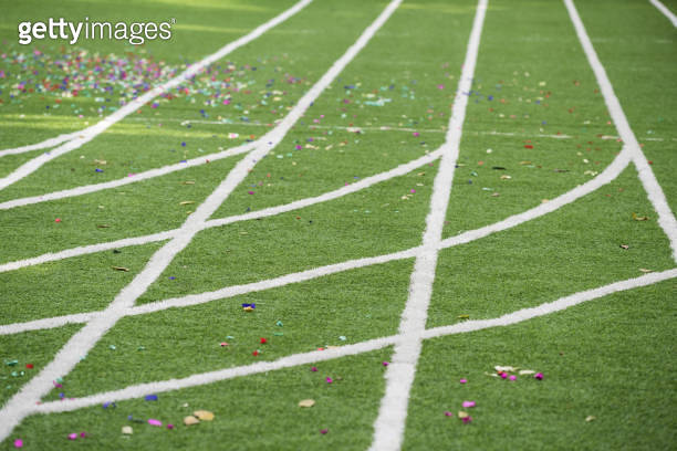 Artificial grass curve running track. Closeup textured background 이미지 ...
