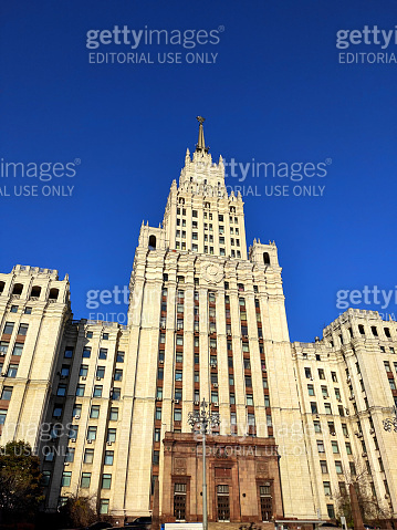 Stalinist highrise building , Red Gate Building , by Krasnye Vorota ...
